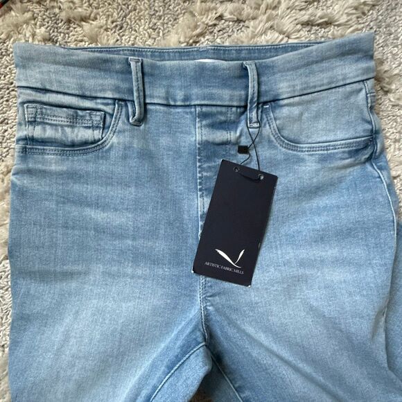 Good American Pull On Flare Jeans “SAMPLE” Size M NEW - Picture 7 of 8